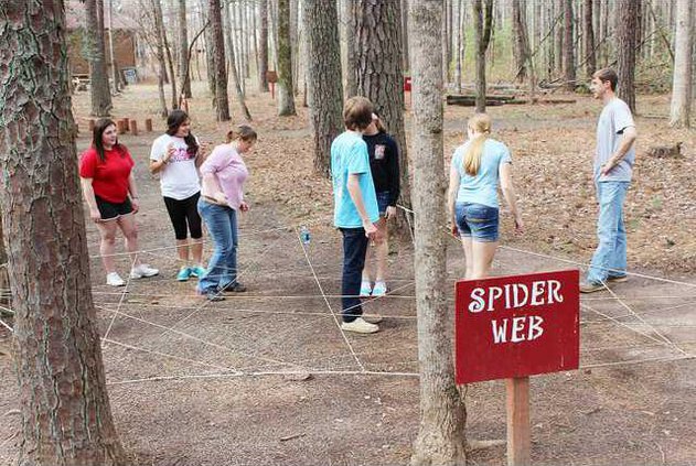 0328 4H Leadership Day teamwork