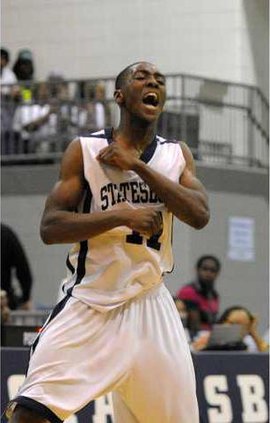 W 021513 BKB SHS HOOPS 01