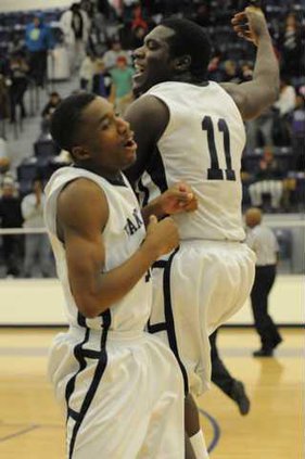 021613 BKB PORTAL HOOPS 02