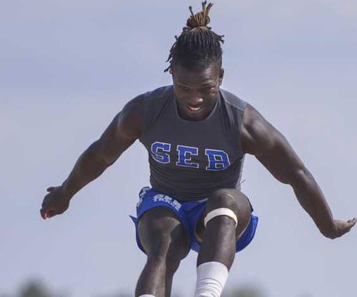 032917 TRACK PLANKENHORN 01 WEB