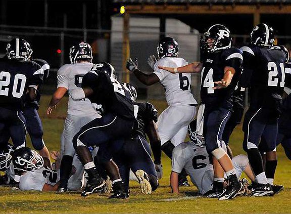 101411 PORTAL FOOTBALL 01 web