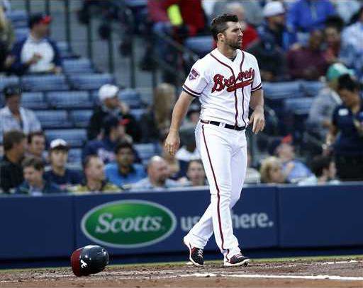 Braves Uggla Suspende Heal WEB