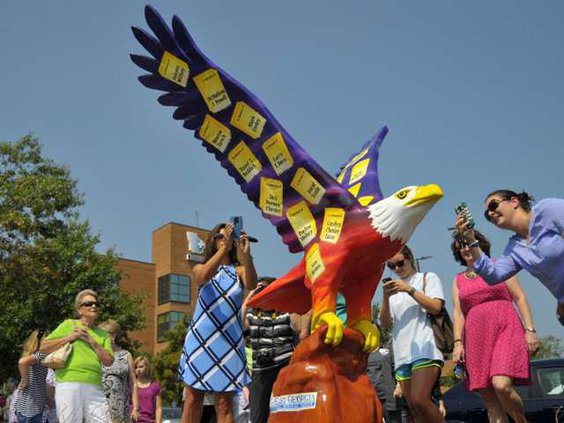 W 082515 EAGLE PARADE