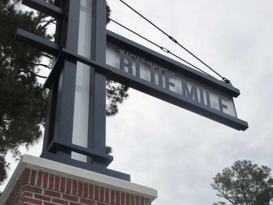 W Blue Mile SIGN 6023