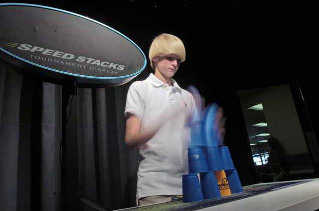 032008 CUP STACKING