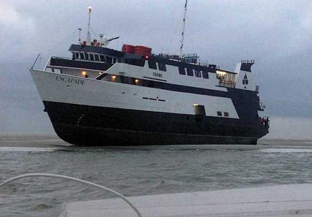 Casino Boat Stuck Werm