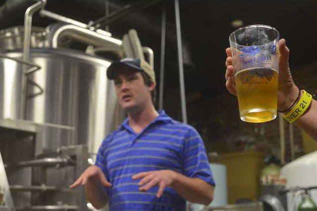 W 031315 MICRO-BREWERIES 01