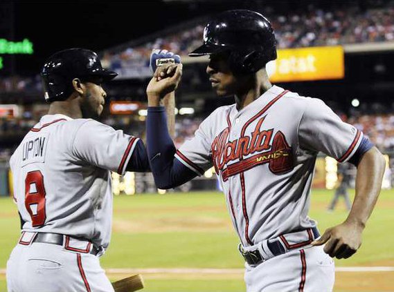 Braves Phillies Baseb Werm 1