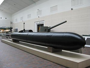 300px-Kaiten_Type_1_on_display_at_the_Yūshūkan_in_October_2008.jpg