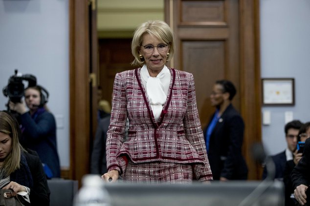 devos.jpg