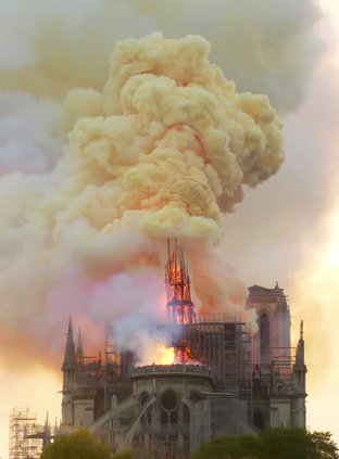 Notre Dame photo.jpg