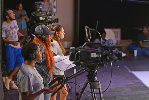 Quiet on the set