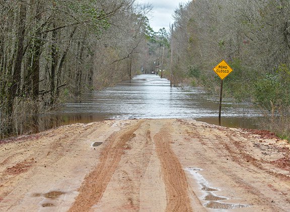 Officials: no one answer for dirt roads - Statesboro Herald