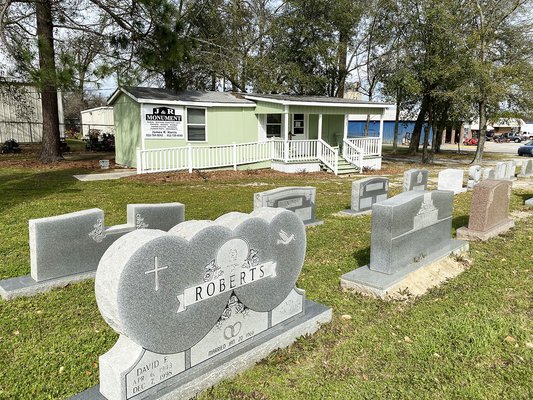 JR Monument
