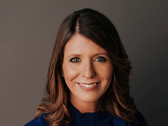 Leslie Deal Akins