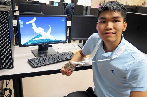 Mechanical Drafting graduate Xuan Huynh won silver at the 2019 national SkillsUSA competition.