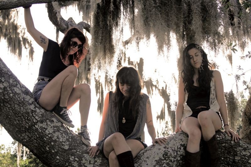 Tokalos mixes garage, punk, blues, and soulful harmonies.