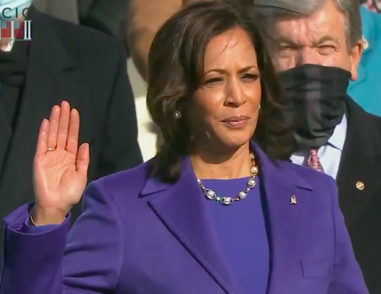 kamala_harris_takes_vice_presidential_oath_of_office_-_2021_02.png