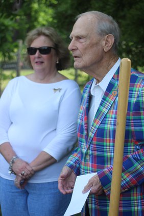 Bob Mock, right, and Wendy Bolton