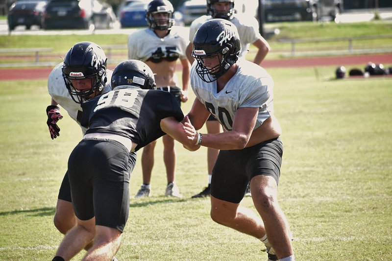 RHFB OL Alex Workman