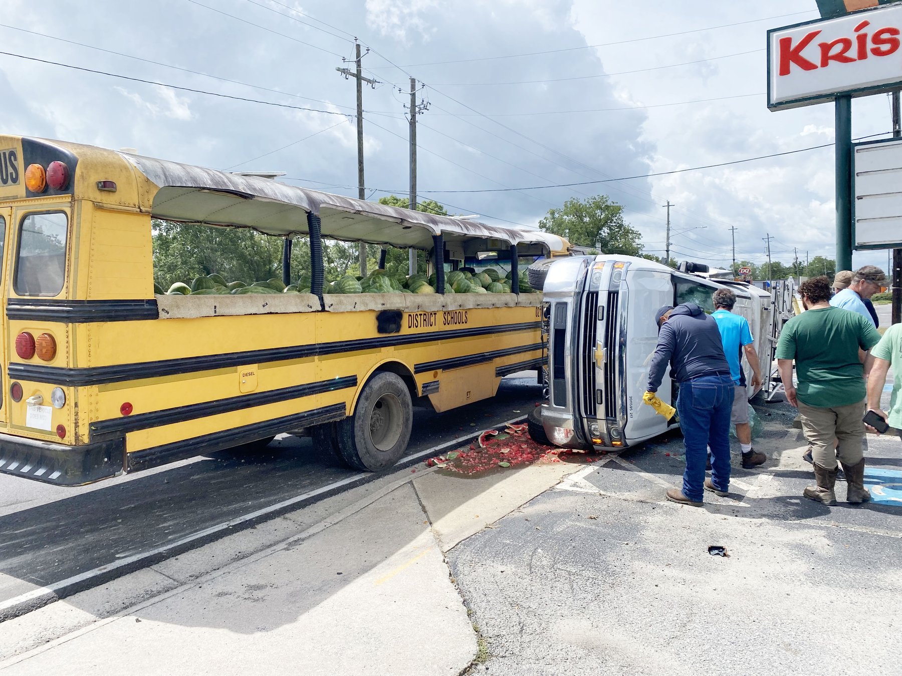 Bus loaded with watermelons involved in accident Tattnall County Media