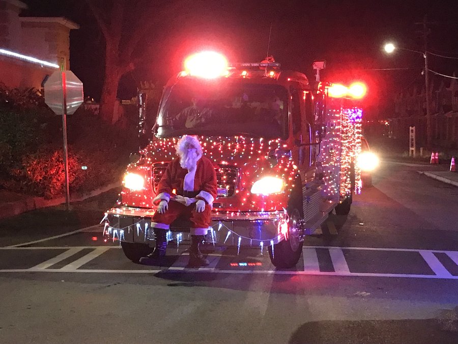 Gallery Pembroke Christmas parade Bryan County News