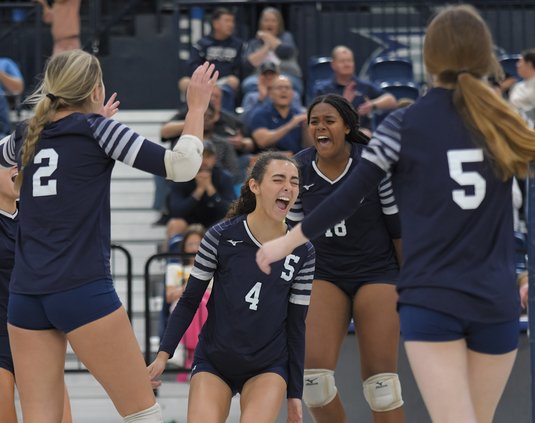 101823_SHS_VOLLEYBALL_01.jpg