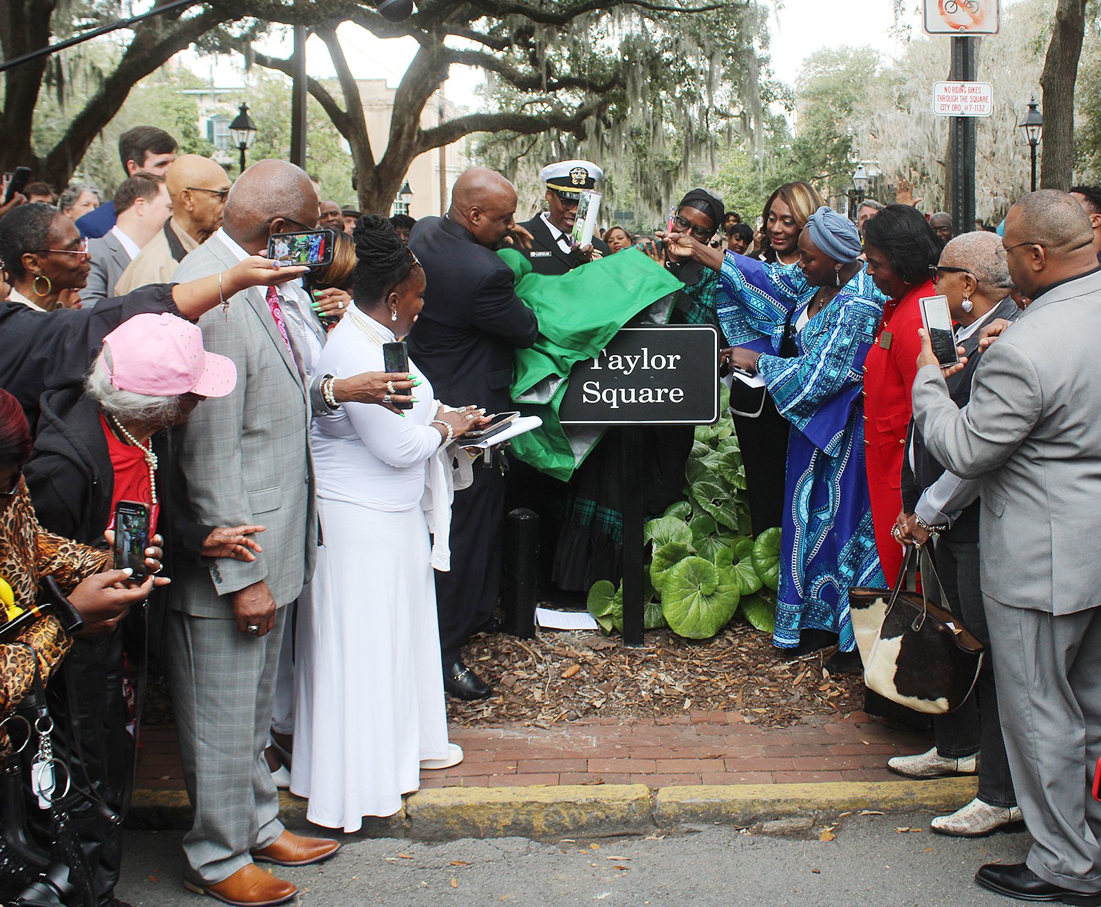 'A history-making moment': Savannah's Taylor Square officially unveiled ...