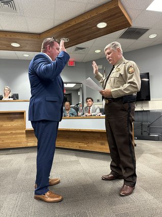 Kevin Exley sworn in as mayor