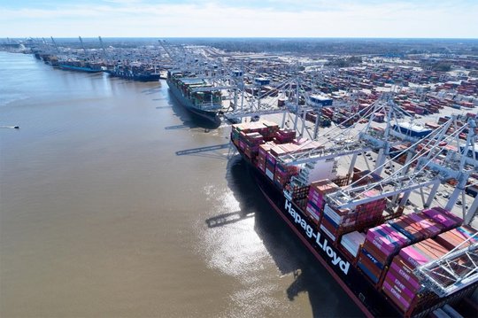Boost in storage helps Port of Savannah weather tariffs