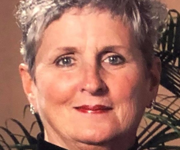 Deborah Lucille Hagins Thompson