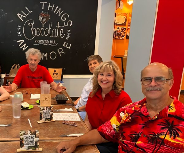 RH friends born on same day celebrate 85th birthday