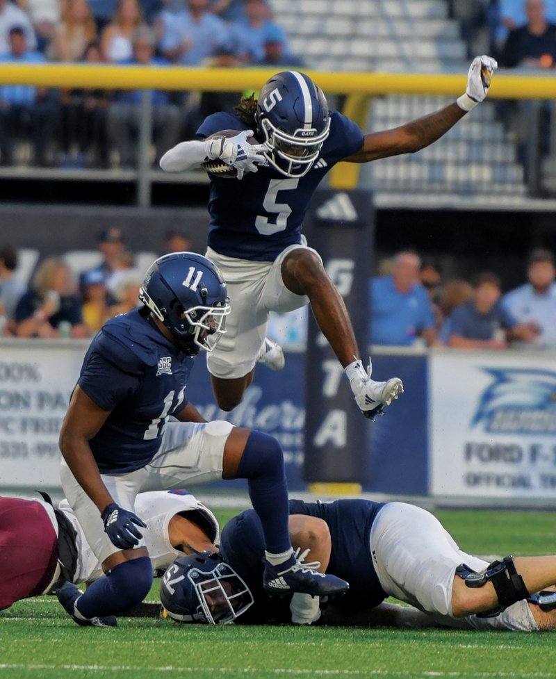 091424_GS_FOOTBALL_02 w.jpg