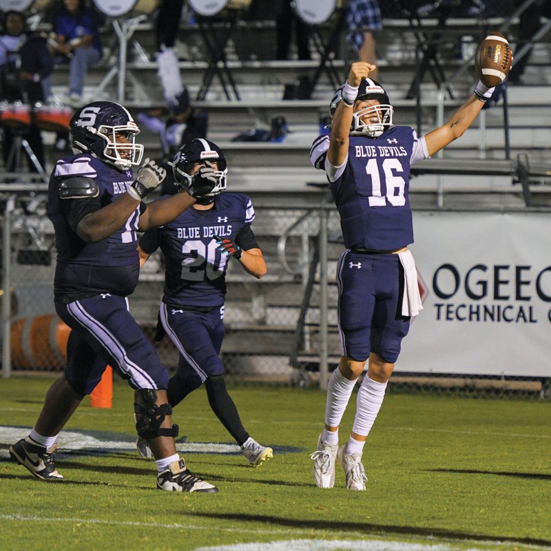 092024_SHS_FOOTBALL_02 w.jpg