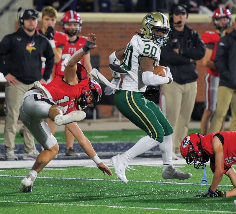 112324_BA_FOOTBALL_11 w.jpg