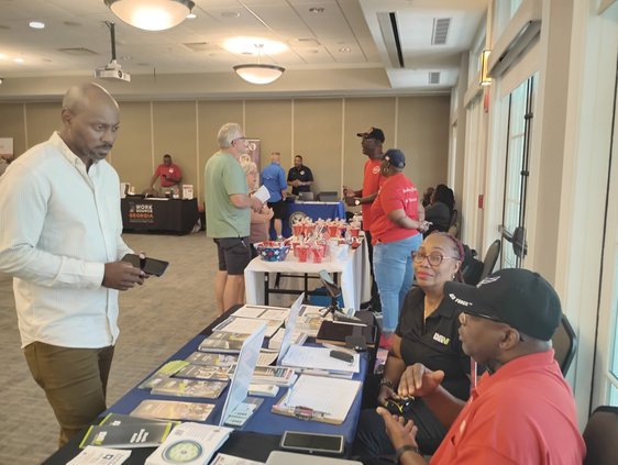 veterans' fair photo 1