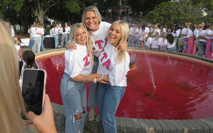 Pink Out the Fountain