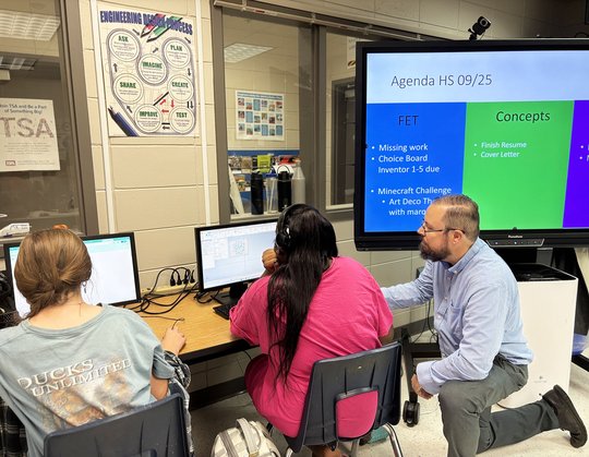 AFA salutes Portal’s John Hendrix as Georgia’s STEM Teacher of the Year