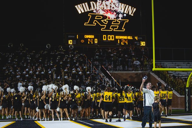 hoco game win richmond hill oct 2025