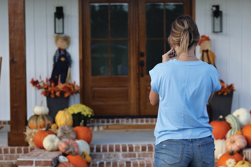 Southern Porchside Pumpkins