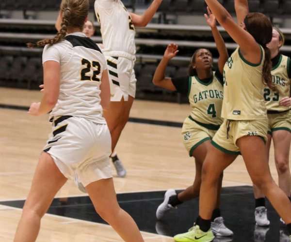 girls basketball rhhs 11-26-25