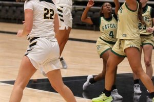 girls basketball rhhs 11-26-25