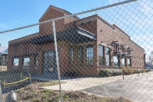 Raising Canes Old Applebees.jpg