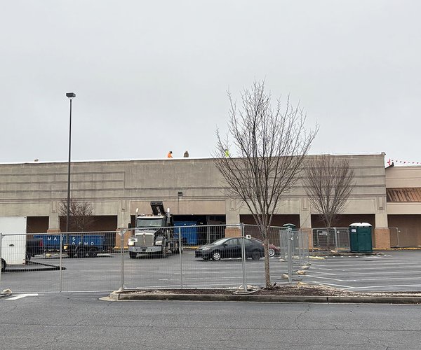 Old Publix - Academy Sports