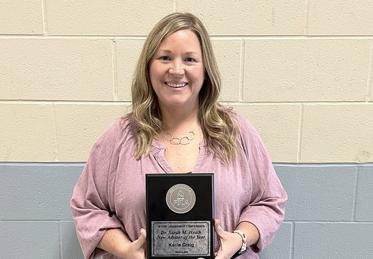 Southeast Bulloch High teacher named New Advisor of the Year