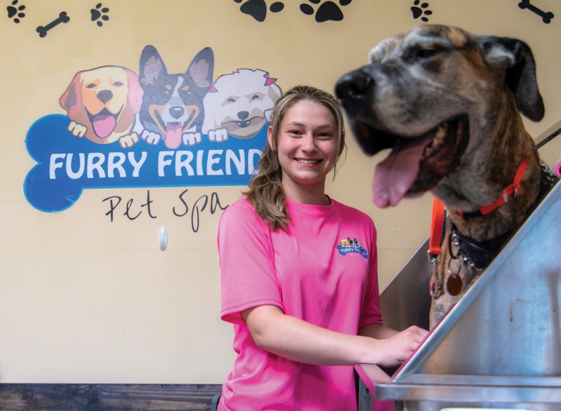 DB_LEGGETT_FURRY_FRIENDS_01.jpg