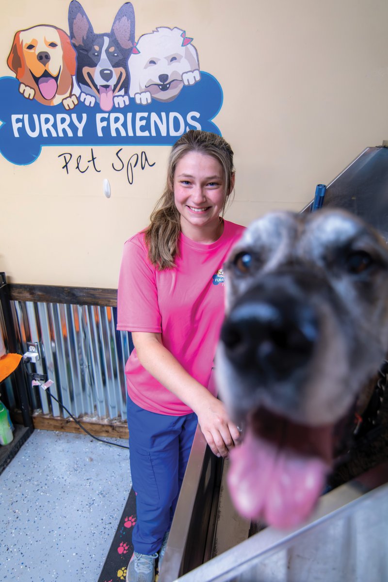 DB_LEGGETT_FURRY_FRIENDS_02.jpg