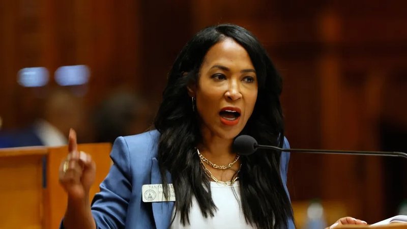 Tanya Miller.jpg
