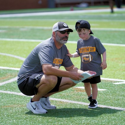 RHHS hosts football skills camp for kids
