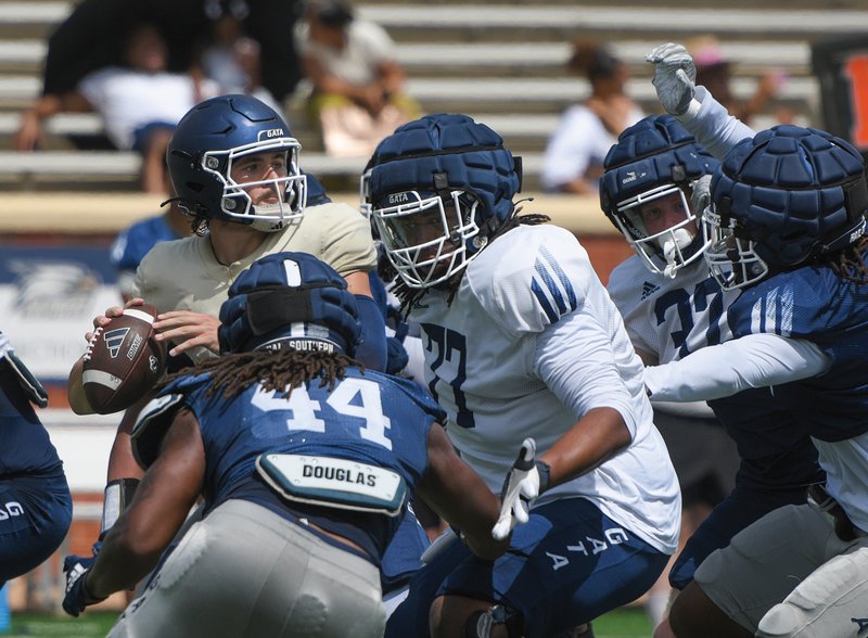 040426_GSU_FOOTBALL_04.jpg